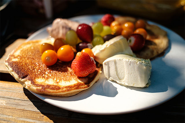 pannenkoeken met vers fruit